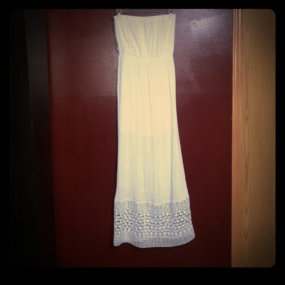 Long white dress